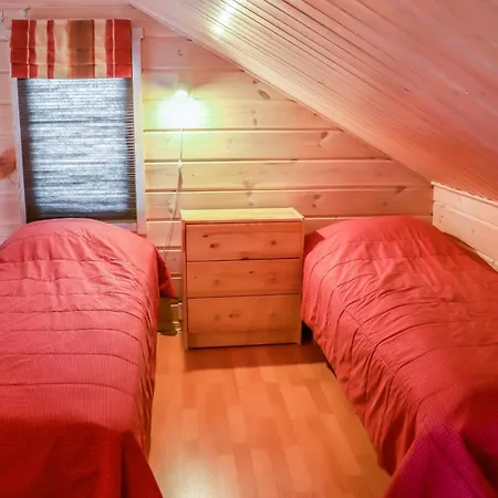 Hytoenen 3 By Interhome * Äkäslompolo