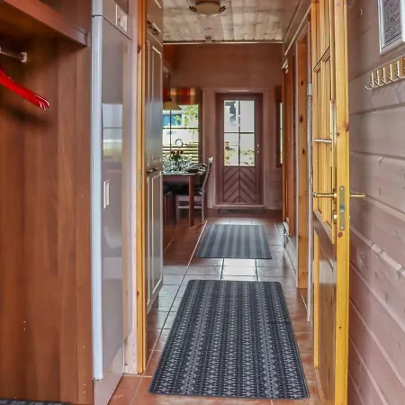 Holiday home Hytoenen 3 By Interhome Akaslompolo