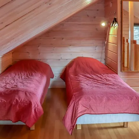 Hytoenen 3 By Interhome * Äkäslompolo